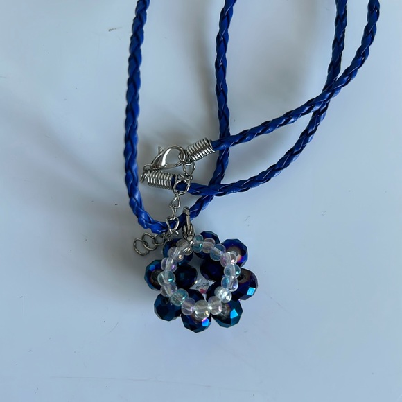 (3 for $12) Beaded Pendant Necklace 💙 - Picture 4 of 5